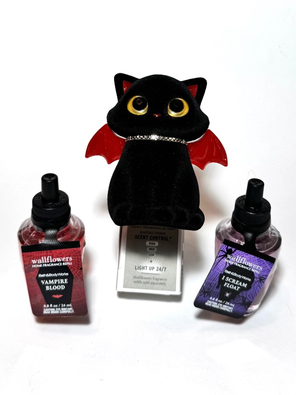 WITCHY CAT Wallflowers Plug & 2 Refill Bulbs - Picture 1 of 5